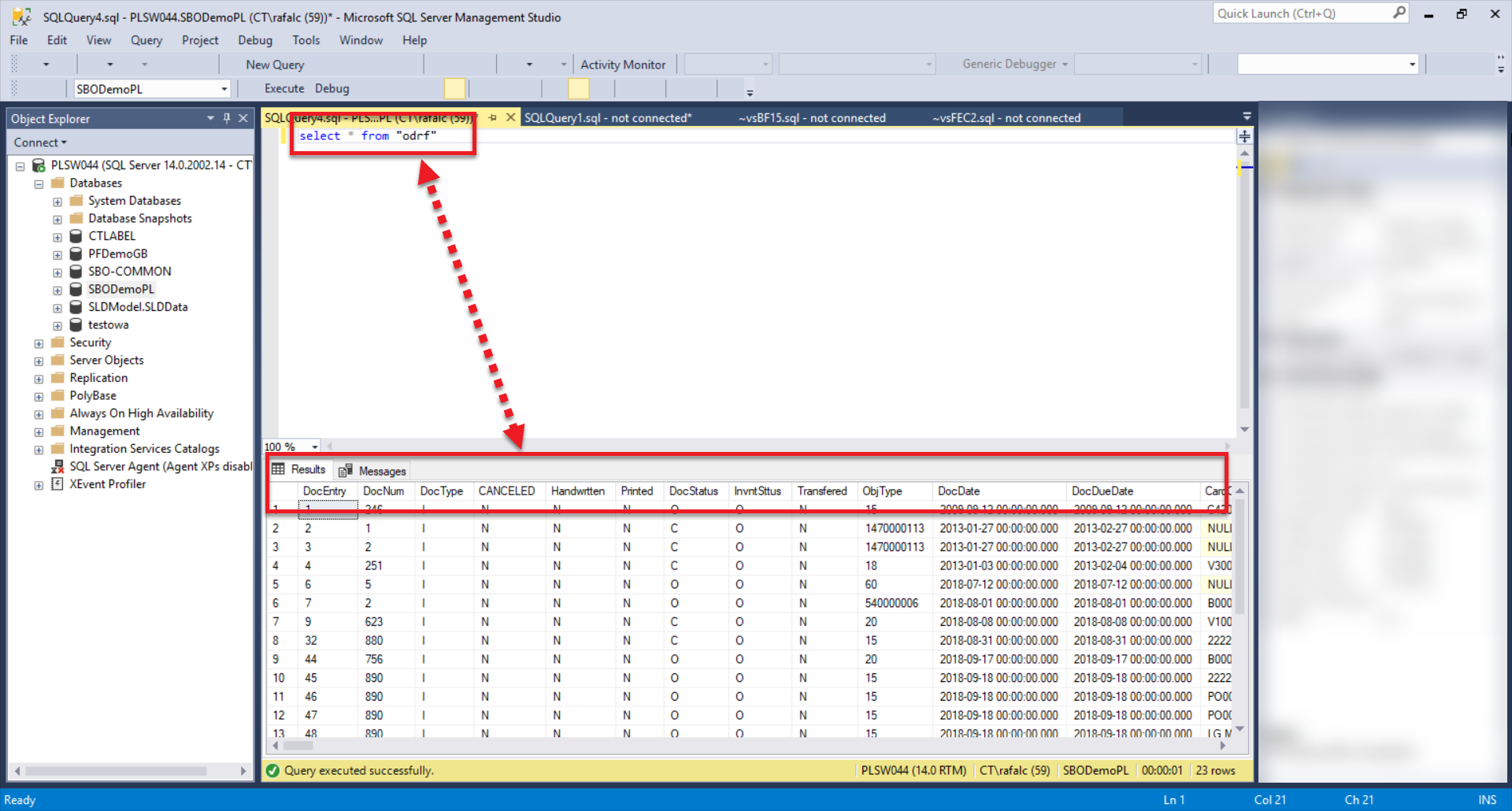 Screenshot of SQL query editor showing document status field change example